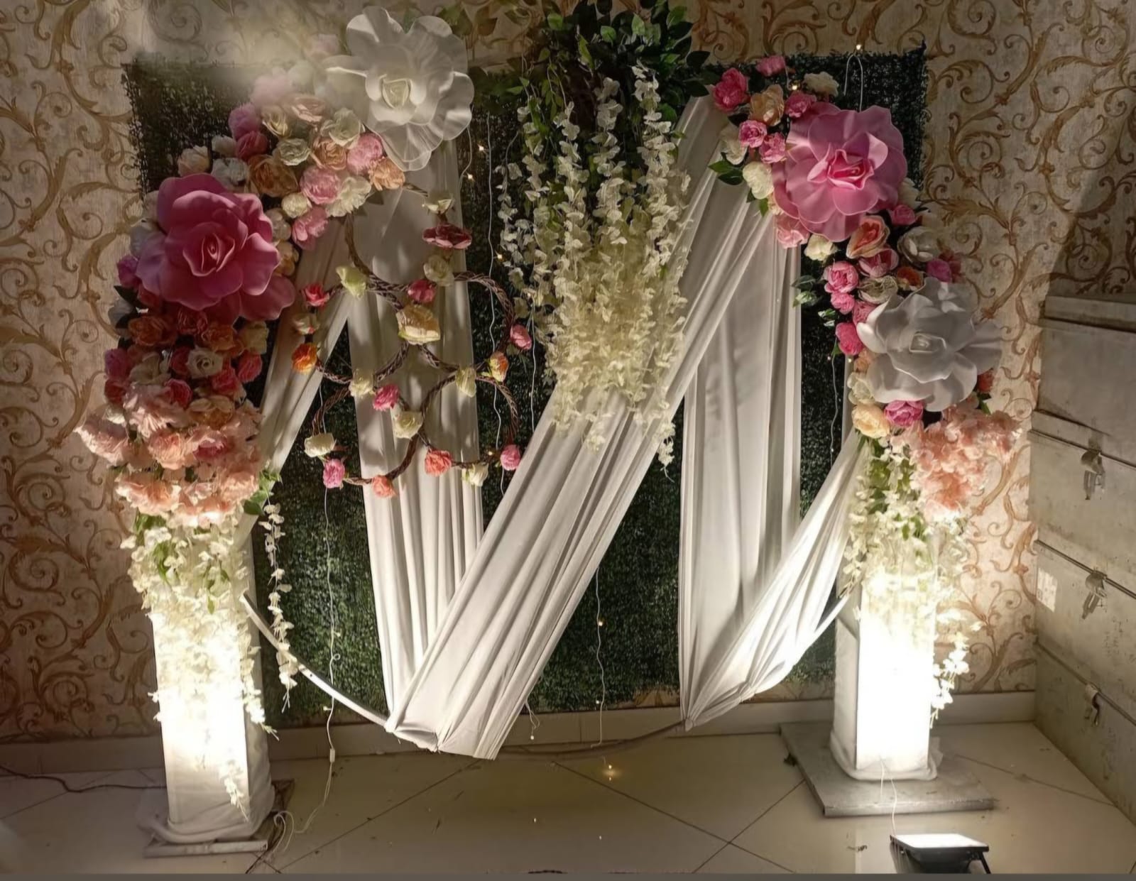 Flower Decoration in Kestopur